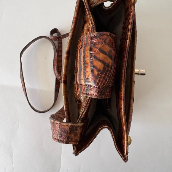 Brahmin Vintage Brown Leather Crossbody Bag - Picture 9 of 11